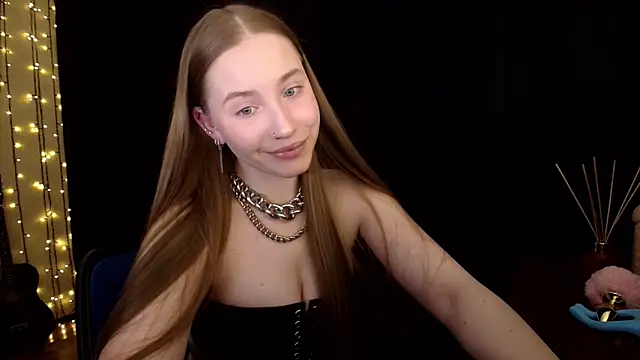 SindiWatsoon online show from March 2026 12:27:02 PM