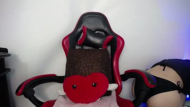 luly pink online show from February 2026 03:36:01 AM