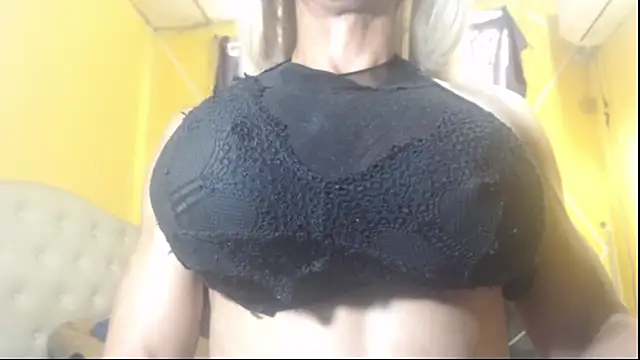 DanielaMuscleTS online show from January 2025 09:45:01 PM