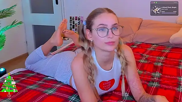 Kamila icee online show from December 2024 12:39:02 AM