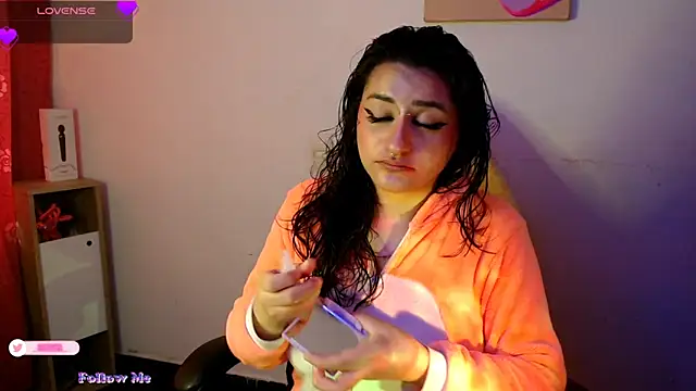 setzuna  online show from March 2025 09:05:02 PM