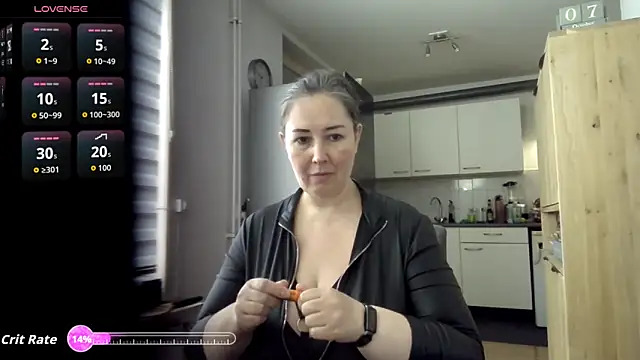 Snapshot of MilfGina chatting on October 2025 07:49:01 AM MilfGina online show from October 2025 07:49:01 AM