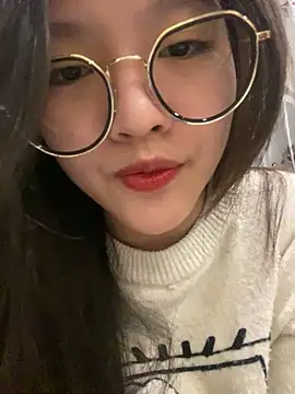 Krixxi22 online show from January 2025 04:16:02 PM