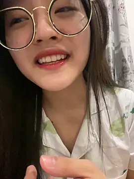 Krixxi22 online show from January 2025 02:03:01 PM