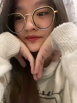 Krixxi22 online show from February 2025 03:29:01 PM