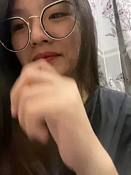 Krixxi22 online show from February 2025 03:43:02 PM