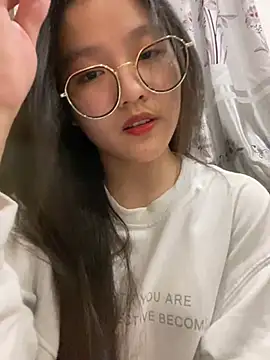 Krixxi22 online show from March 2025 03:09:02 PM