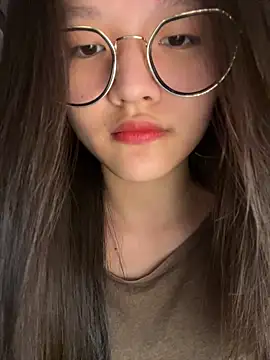 Krixxi22 online show from October 2025 02:29:01 PM