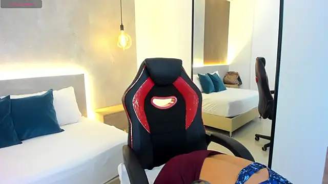 Snapshot of zoe_danae_ chatting on January 2026 12:07:02 PM zoe danae online show from January 2026 12:07:02 PM