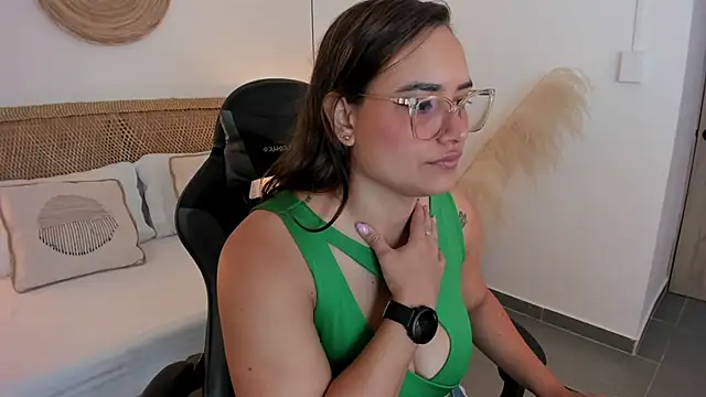 Snapshot of zoe_danae_ chatting on January 2026 12:10:01 PM zoe danae online show from January 2026 12:10:01 PM