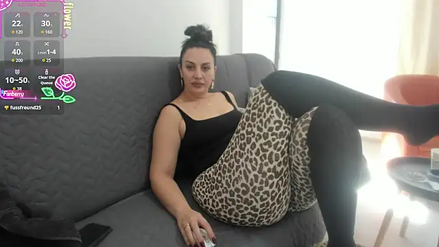 Abbeyk11 online show from October 2025 09:54:01 AM