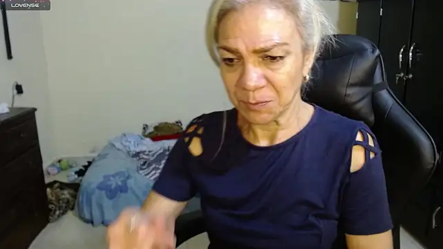 Giorgia xue53 online show from February 2025 08:00:02 AM