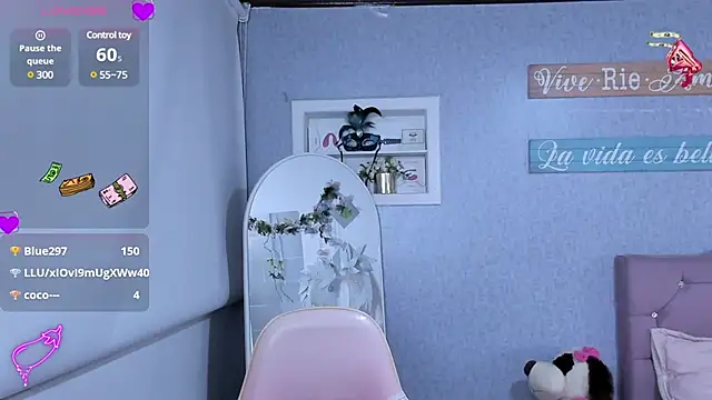 Kenia tompson01 online show from March 2025 11:38:02 PM