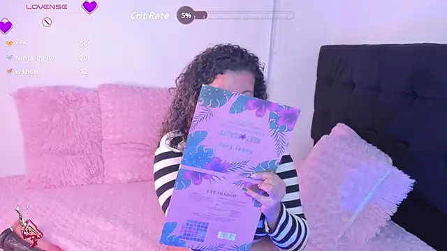 Kenia tompson01 online show from October 2025 05:02:02 AM