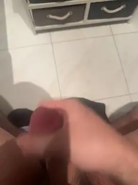 Deralboaus01 online show from February 2026 10:27:02 PM