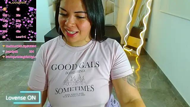 Snapshot of martinna_tay chatting on January 2025 03:43:01 AM martinna tay online show from January 2025 03:43:01 AM