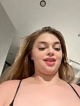 DanySteysi online show from February 2026 01:33:02 PM