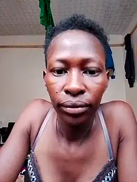 LOVELY-2BERRY online show from March 2025 05:00:02 AM