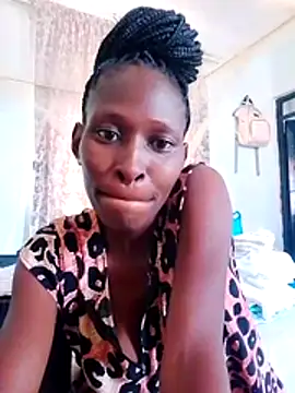 LOVELY-2BERRY online show from February 2026 12:24:01 PM