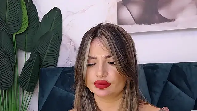 NightshadeIris online show from December 2024 12:38:01 PM