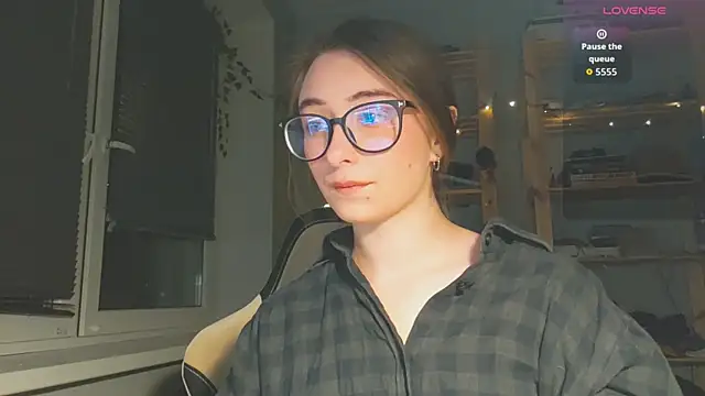 monlight  dana online show from November 2025 04:07:02 PM