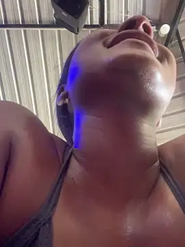 Berry Bans online show from September 2025 06:08:02 PM