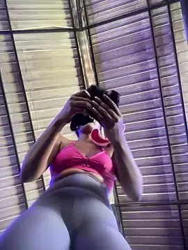 Berry Bans online show from September 2025 05:18:01 PM