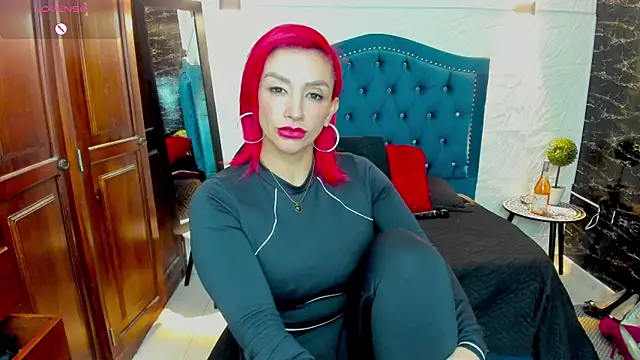 RedQueenMilf online show from October 2025 11:18:01 PM