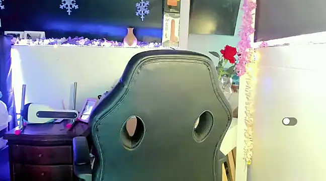 Snapshot of mariana_scott__ chatting on January 2025 10:44:02 PM mariana scott online show from January 2025 10:44:02 PM