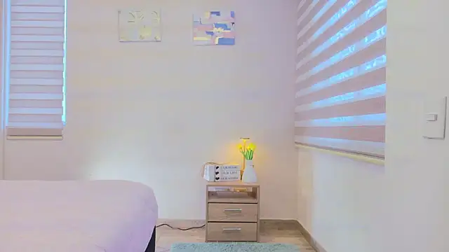 Miarouss3 online show from March 2025 12:33:02 PM