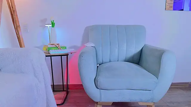 Miarouss3 online show from March 2025 03:57:02 PM