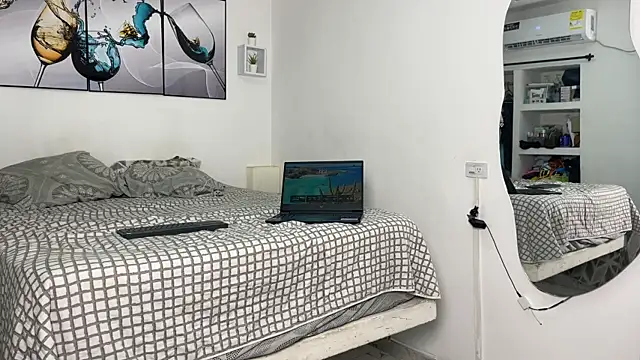 wendy alejo1712 online show from November 2025 10:30:02 PM