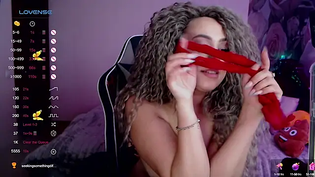 Snapshot of _Just_a_queen_3 chatting on January 2025 11:45:02 AM Just a queen 3 online show from January 2025 11:45:02 AM