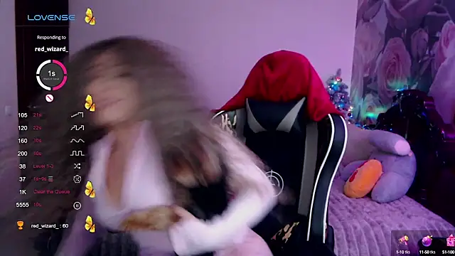 Snapshot of _Just_a_queen_3 chatting on February 2025 06:17:01 PM Just a queen 3 online show from February 2025 06:17:01 PM