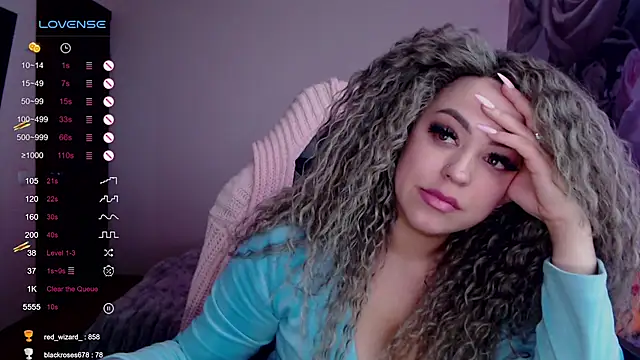 Snapshot of _Just_a_queen_3 chatting on March 2025 08:05:01 PM Just a queen 3 online show from March 2025 08:05:01 PM