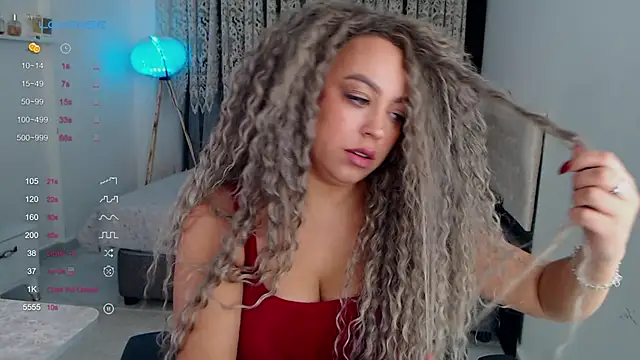 Snapshot of _Just_a_queen_3 chatting on October 2025 09:43:02 AM Just a queen 3 online show from October 2025 09:43:02 AM