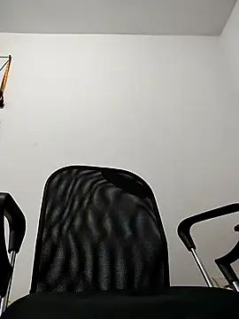 Demiansteven2 online show from October 2025 07:24:02 PM