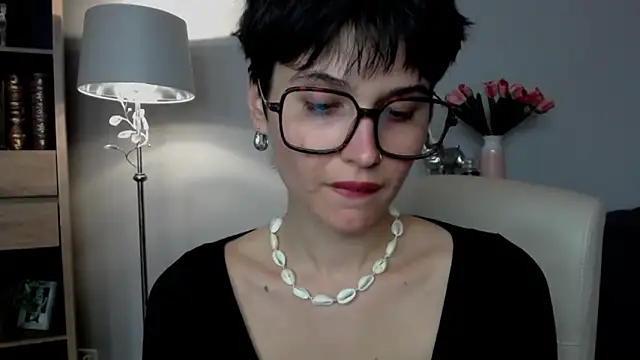 sarah perfect online show from March 2026 02:45:02 PM