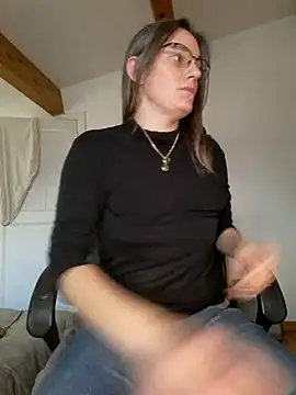 SpiceLea online show from December 2024 03:30:02 PM