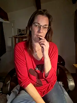 SpiceLea online show from January 2025 05:20:01 PM