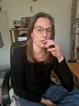 SpiceLea online show from January 2025 02:41:01 PM