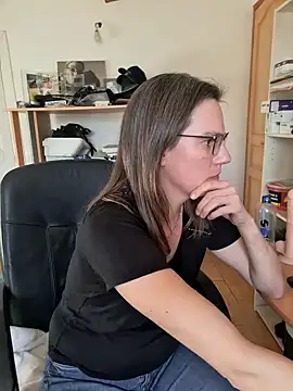 SpiceLea online show from January 2025 02:53:01 PM