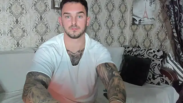 Snapshot of Jonmusclemaster chatting on December 2024 12:03:02 AM Jonmusclemaster online show from December 2024 12:03:02 AM