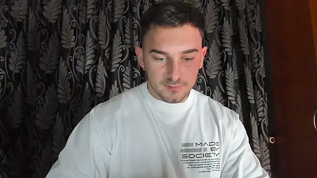 Snapshot of Jonmusclemaster chatting on January 2025 09:07:02 PM Jonmusclemaster online show from January 2025 09:07:02 PM