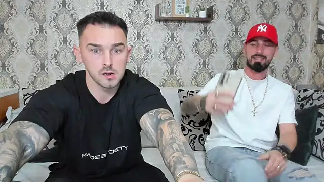 Snapshot of Jonmusclemaster chatting on January 2025 08:44:01 PM Jonmusclemaster online show from January 2025 08:44:01 PM