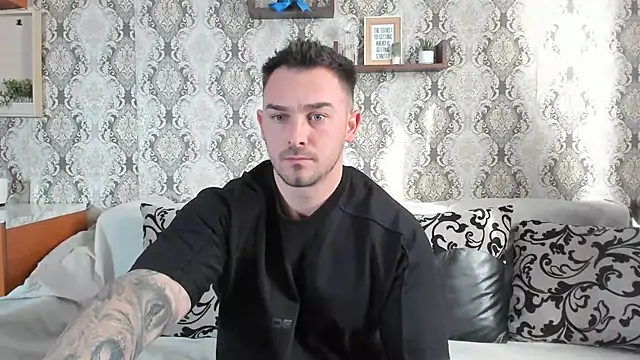 Snapshot of Jonmusclemaster chatting on January 2025 11:03:01 AM Jonmusclemaster online show from January 2025 11:03:01 AM