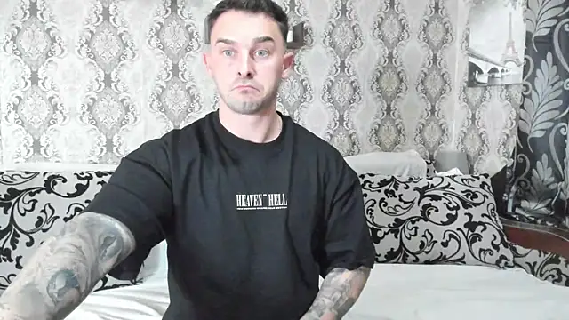 Snapshot of Jonmusclemaster chatting on January 2025 08:36:02 PM Jonmusclemaster online show from January 2025 08:36:02 PM