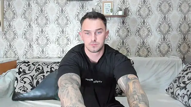 Snapshot of Jonmusclemaster chatting on February 2025 09:04:02 PM Jonmusclemaster online show from February 2025 09:04:02 PM