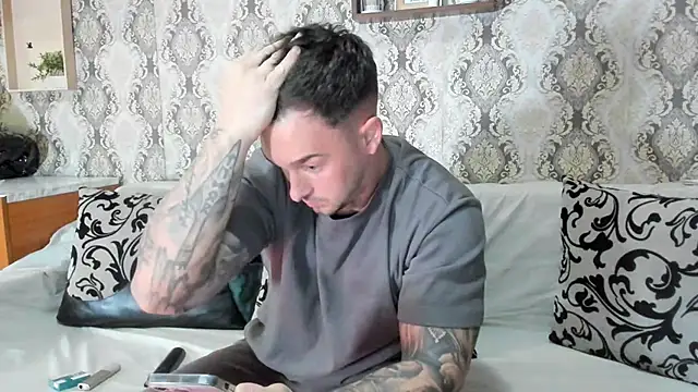 Snapshot of Jonmusclemaster chatting on February 2025 08:20:02 PM Jonmusclemaster online show from February 2025 08:20:02 PM