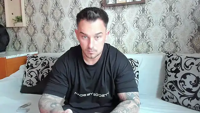 Snapshot of Jonmusclemaster chatting on February 2025 08:29:02 AM Jonmusclemaster online show from February 2025 08:29:02 AM